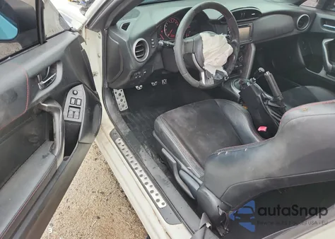 2014 Subaru Brz 2.0 Limited z USA, uszkodzony, nr VIN JF1ZCAC16E9604203